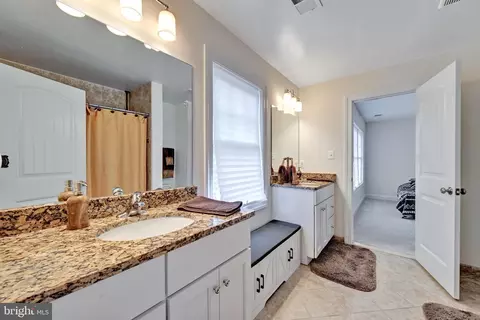 Bath - 6200 Hanover Ave, Springfield, VA 22150 photo 6 of 11