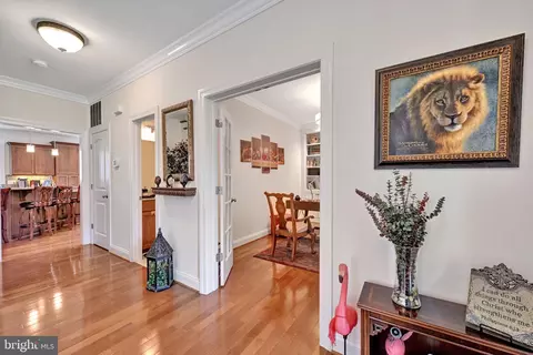 Entry Way - 6200 Hanover Ave, Springfield, VA 22150 photo 2 of 9