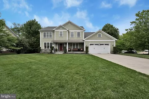 Exterior - 6200 Hanover Ave, Springfield, VA 22150 photo 2 of 8