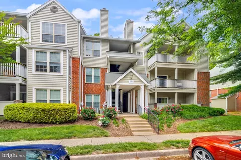 3912 Penderview Dr #528, Fairfax, VA 22033