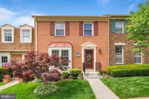 3720 Mount Airey Ln, Annandale, VA 22003
