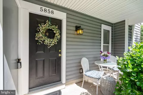 5858 Orchard Hill Ct #5858, Clifton, VA 20124