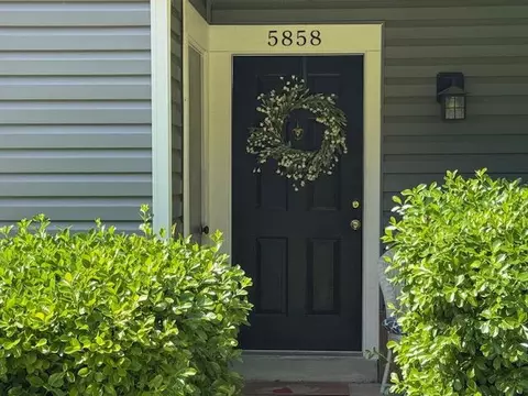 5858 Orchard Hill Ct #5858, Clifton, VA 20124