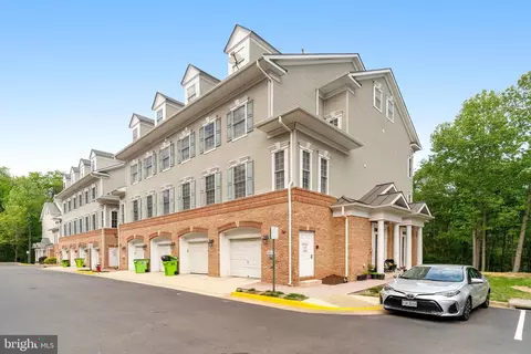 8933 Milford Haven Ct #33A, Lorton, VA 22079