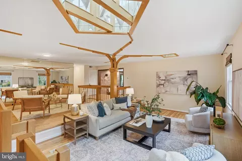 Living - 9614 Percussion Way, Vienna, VA 22182 photo 2 of 3