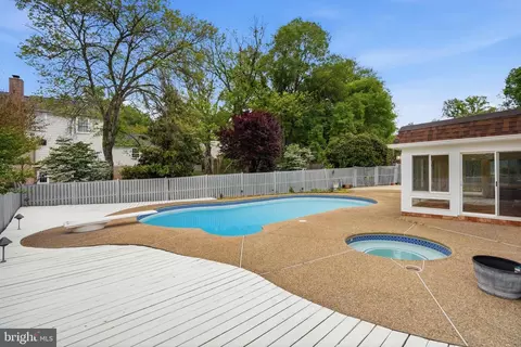 Exterior - 9614 Percussion Way, Vienna, VA 22182 photo 5 of 8