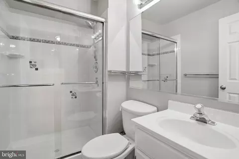 Bath - 9614 Percussion Way, Vienna, VA 22182 photo 4 of 4