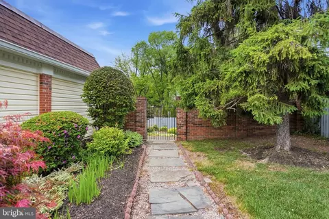 Exterior - 9614 Percussion Way, Vienna, VA 22182 photo 8 of 8