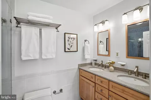 Bath - 9614 Percussion Way, Vienna, VA 22182 photo 2 of 4