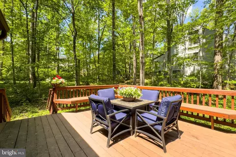 Exterior - 10714 Midsummer Dr, Reston, VA 20191 photo 2 of 6