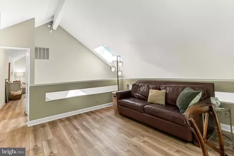 Entry Way - 10714 Midsummer Dr, Reston, VA 20191 photo 3 of 4