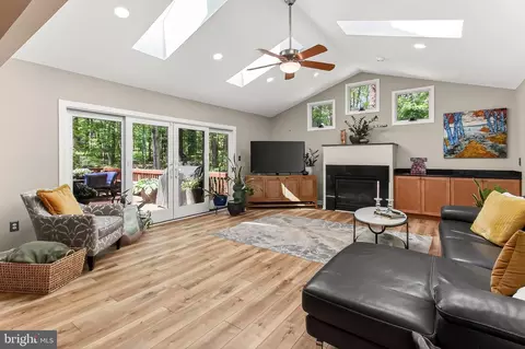Other - 10714 Midsummer Dr, Reston, VA 20191 photo 5 of 27