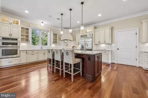 Kitchen - 7008 Hamel Hill Ct, Mclean, VA 22101 photo 1 of 10