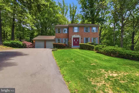 6423 John Jackson Ct, Fairfax Station, VA 22039