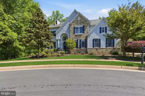 1401 Hidden Hl, Vienna, VA 22182