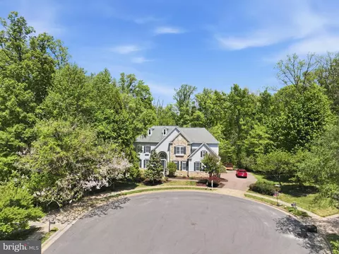 1401 Hidden Hl, Vienna, VA 22182