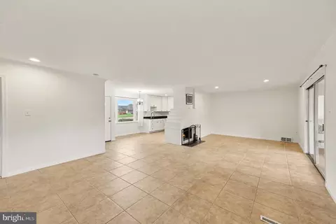 Living - 6714 Edsall Rd, Springfield, VA 22151 photo 3 of 3