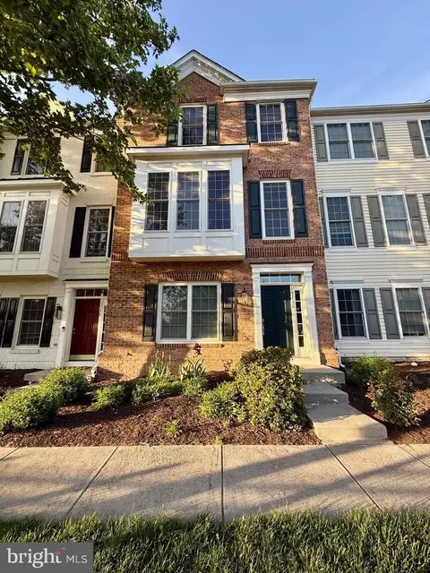 13736 Copper Kettle Pl, Herndon, VA 20171