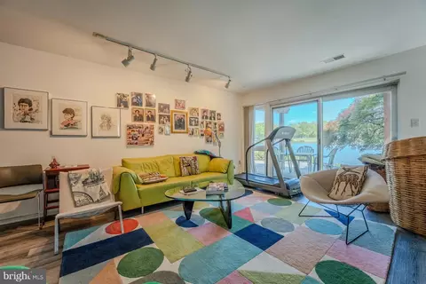 Living - 2013 Lakewinds Dr, Reston, VA 20191 photo 7 of 7