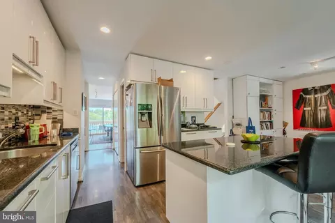 Kitchen - 2013 Lakewinds Dr, Reston, VA 20191 photo 1 of 5