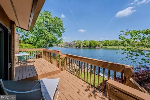 Exterior - 2013 Lakewinds Dr, Reston, VA 20191 photo 5 of 10