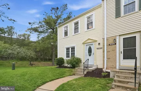 6424 Birch Leaf Ct, Burke, VA 22015