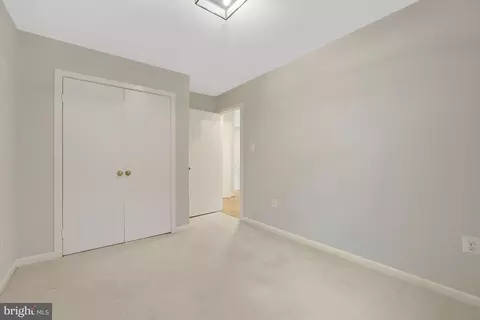 Bedroom - 11024 Thrush Ridge Rd, Reston, VA 20191 photo 5 of 7