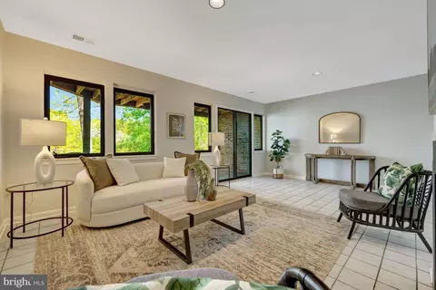 Living - 11024 Thrush Ridge Rd, Reston, VA 20191 photo 5 of 5