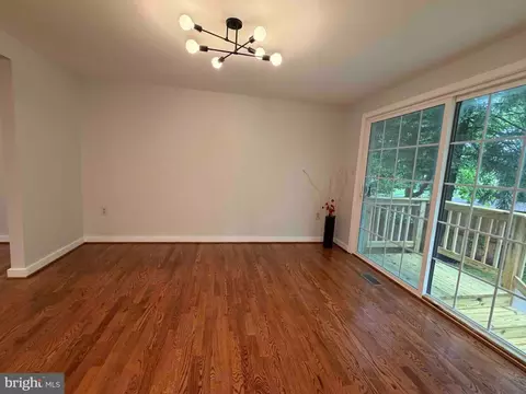 Living - 2283 Dosinia Ct, Reston, VA 20191 photo 5 of 7