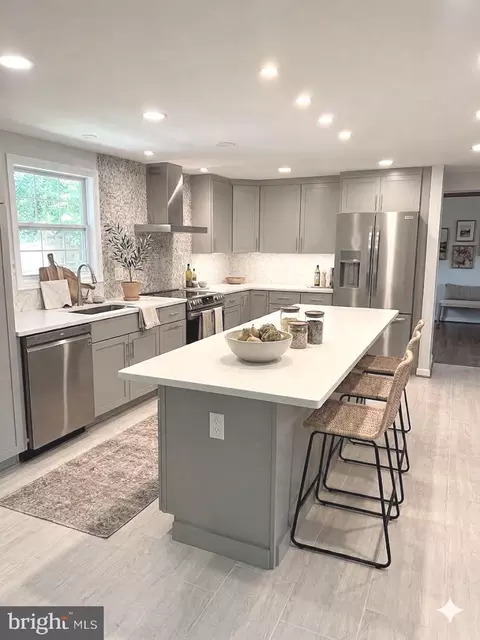Kitchen - 2283 Dosinia Ct, Reston, VA 20191 photo 2 of 3