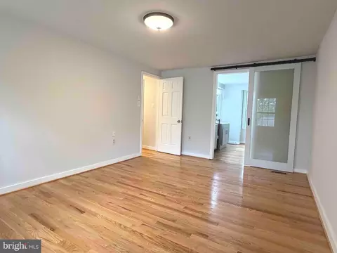 Bedroom - 2283 Dosinia Ct, Reston, VA 20191 photo 2 of 4