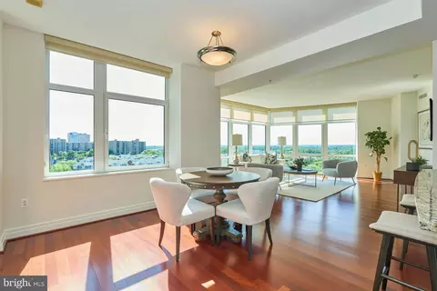 8220 Crestwood Heights Dr #1417, Mclean, VA 22102
