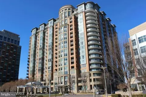 8220 Crestwood Heights Dr #1417, Mclean, VA 22102