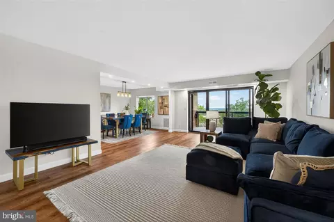 8370 Greensboro Dr #626, Mclean, VA 22102