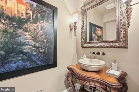 Bath - 1204 Daviswood Dr, Mclean, VA 22102 photo 2 of 8