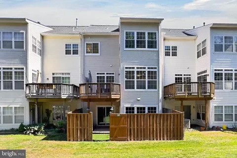 Exterior - 7304 Hampton Manor Pl, Springfield, VA 22150 photo 6 of 7