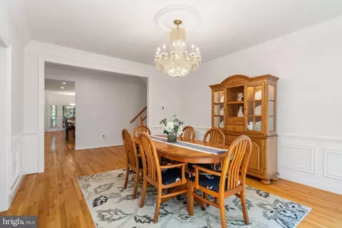 Dining - 8000 Pohick Rd, Springfield, VA 22153 photo 3 of 5