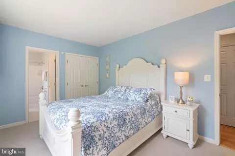 Bedroom - 8000 Pohick Rd, Springfield, VA 22153 photo 6 of 10