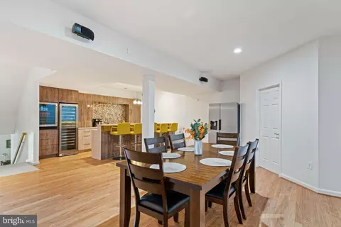 Dining - 8000 Pohick Rd, Springfield, VA 22153 photo 5 of 5