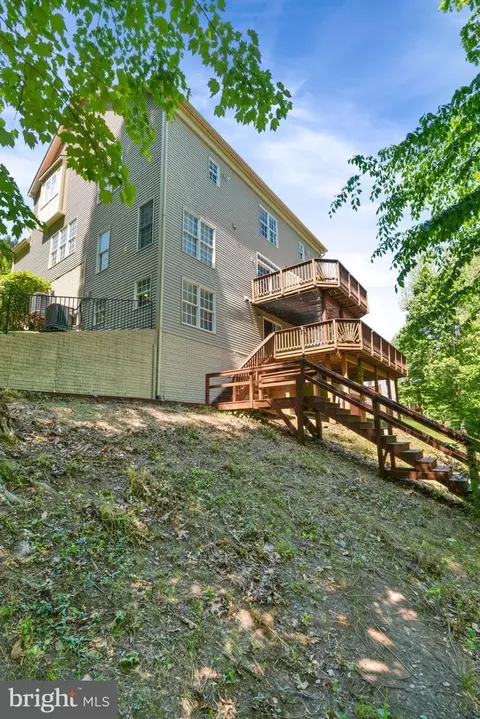 Exterior - 8000 Pohick Rd, Springfield, VA 22153 photo 16 of 16