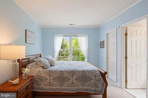 Bedroom - 8000 Pohick Rd, Springfield, VA 22153 photo 3 of 10
