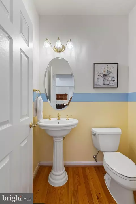 Bath - 8000 Pohick Rd, Springfield, VA 22153 photo 1 of 9