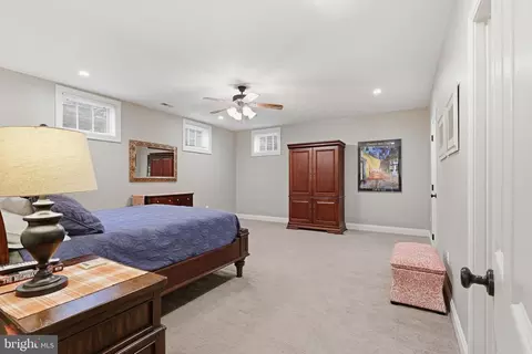 Bedroom - 6441 Georgetown Pike, Mclean, VA 22101 photo 10 of 11