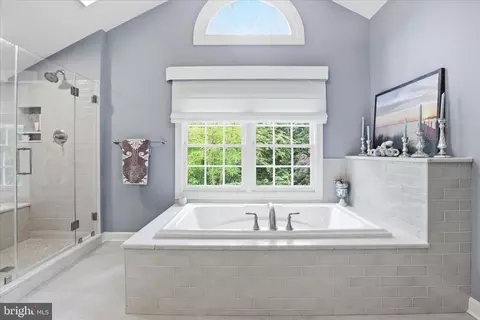 Bath - 6441 Georgetown Pike, Mclean, VA 22101 photo 3 of 10