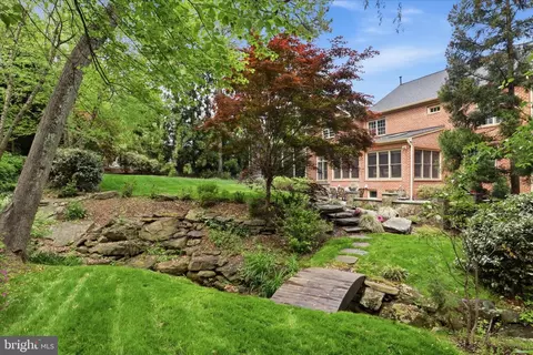 Exterior - 6441 Georgetown Pike, Mclean, VA 22101 photo 11 of 11