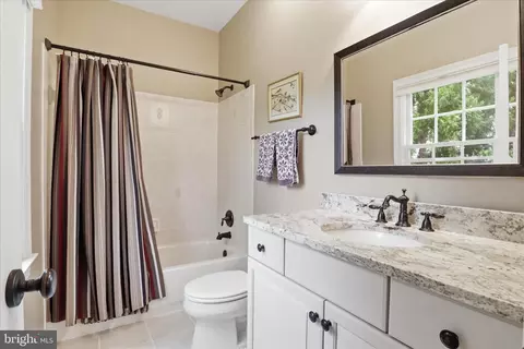 Bath - 6441 Georgetown Pike, Mclean, VA 22101 photo 8 of 10