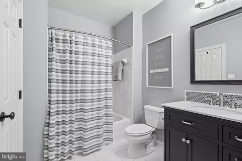 Bath - 6441 Georgetown Pike, Mclean, VA 22101 photo 10 of 10