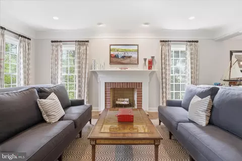 Living - 6441 Georgetown Pike, Mclean, VA 22101 photo 1 of 3