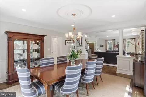 Dining - 6441 Georgetown Pike, Mclean, VA 22101 photo 2 of 3