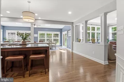 Entry Way - 6441 Georgetown Pike, Mclean, VA 22101 photo 2 of 5